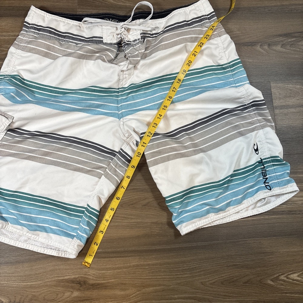 O'Neill Stripped Board Shorts With Side Pocket Size 36 - Picture 5 of 5
